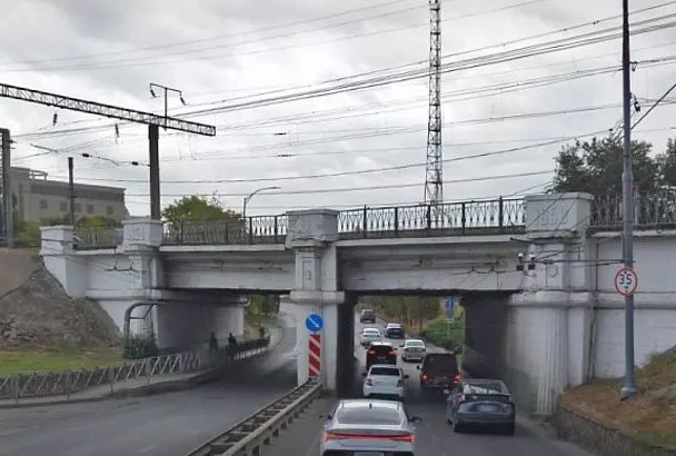 Движение транспорта ограничат под путепроводом на улице Ставропольской в Краснодаре ближайшей ночью
