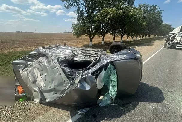 Подросток погиб в жестком ДТП с КамАЗом на Кубани. Двое детей в больнице