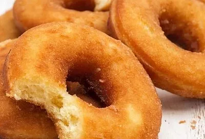 Такие пончики пеку для своей доченьки. Идеальное дрожжевое тесто на молоке, готовится быстро и просто