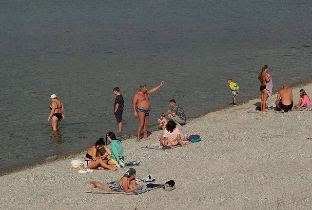 До +22 градусов остыло Черное море у берегов популярного курорта в Краснодарском крае