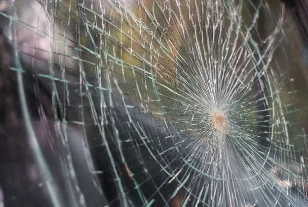 Дрон ВСУ рухнул на здание интерната в Ростовской области