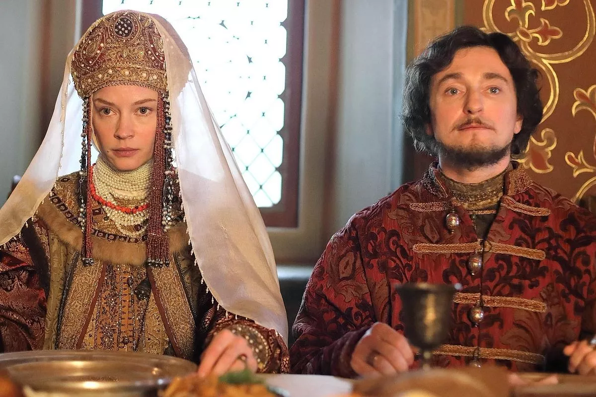 Светлана Ходченкова и Сергей Безруков  в многосерийном фильме "Годунов".