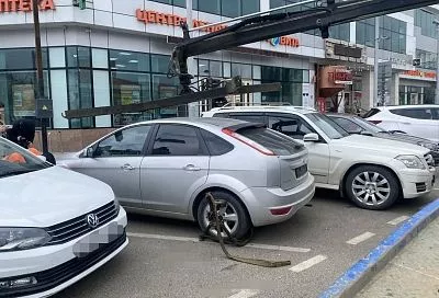 В Краснодаре с начала года на спецстоянку эвакуировали более 2,7 тыс. автомобилей 