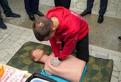 В Краснодаре школьники и студенты стали участниками чемпионата по оказанию первой помощи