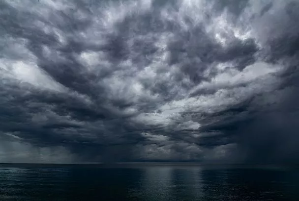 Режим повышенной готовности ввели в Новороссийске из-за надвигающегося шторма 