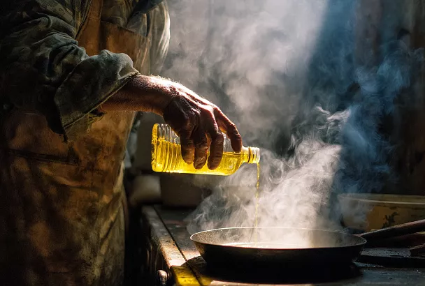 Почему мы до сих пор жарим на «растительном» масле и чем это грозит