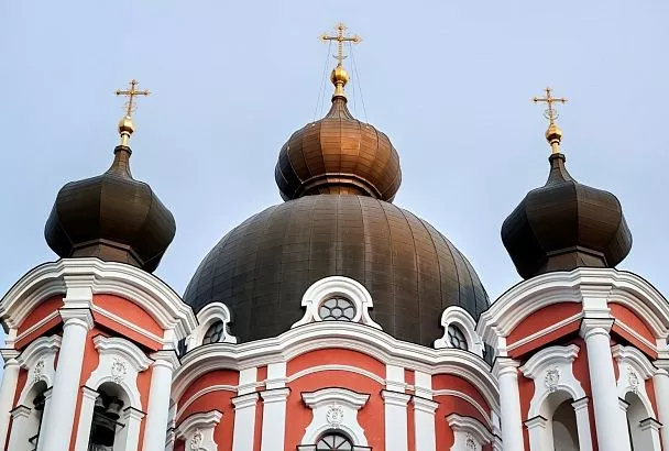 Священник РПЦ "оговорился" о пожертвовании 90% зарплаты на храм