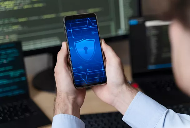 Операторы связи и маркетплейсы начали отговаривать россиян от использования VPN