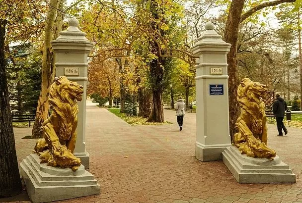 Анапа, Горячий Ключ и Майкоп вошли в топ-10 популярных направлений для трехдневных поездок в ноябре