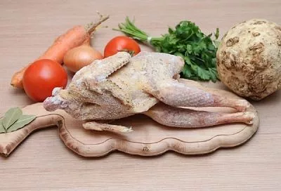 Как сварить куриный бульон, который помогает быстрее выздороветь после простуды