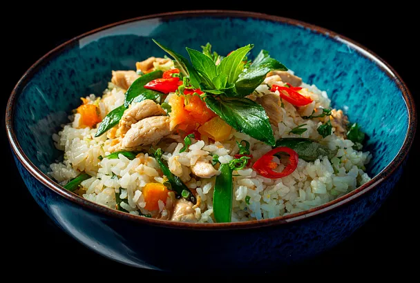 Когда полезно — это вкусно: боул с курицей и овощами за 40 минут