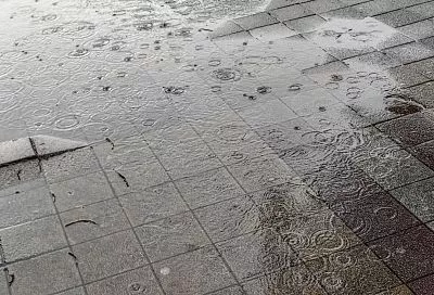 Фронтальный раздел принесет грозовые дожди в Краснодарский край