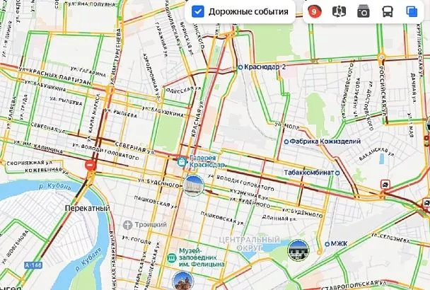На дорогах Краснодара образовались 9-балльные пробки
