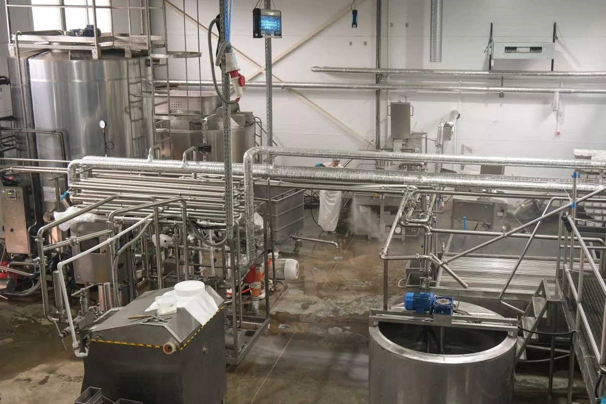 79% опрошенных кубанцев согласились бы работать на производстве, но только в комфортных условиях