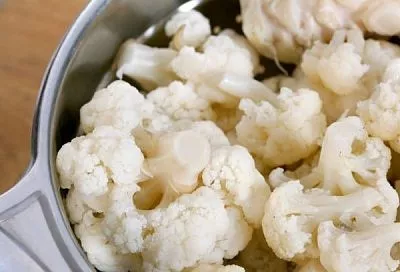 Стейк из цветной капусты для любого случая: просто, вкусно, эффектно