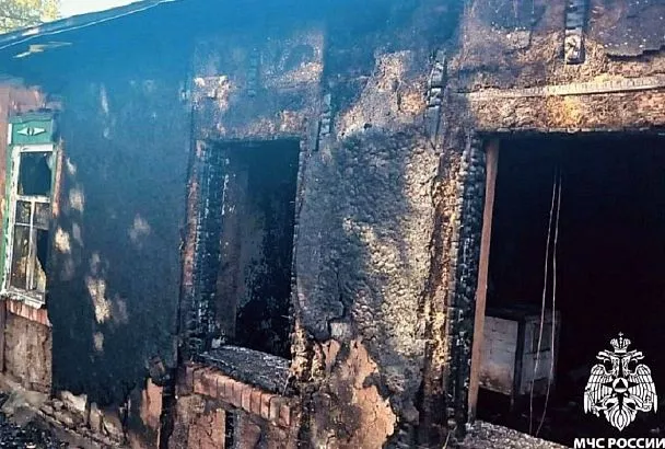 Мужчина и женщина погибли при пожаре из-за непотушенной сигареты на Кубани