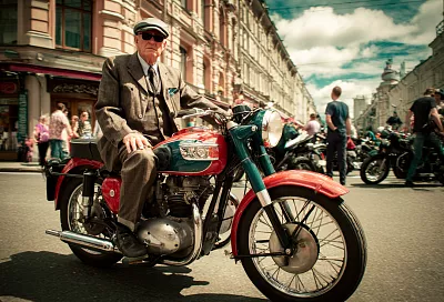 «Мне уже поздно всё менять». Три установки, которые незаметно ломают вашу жизнь