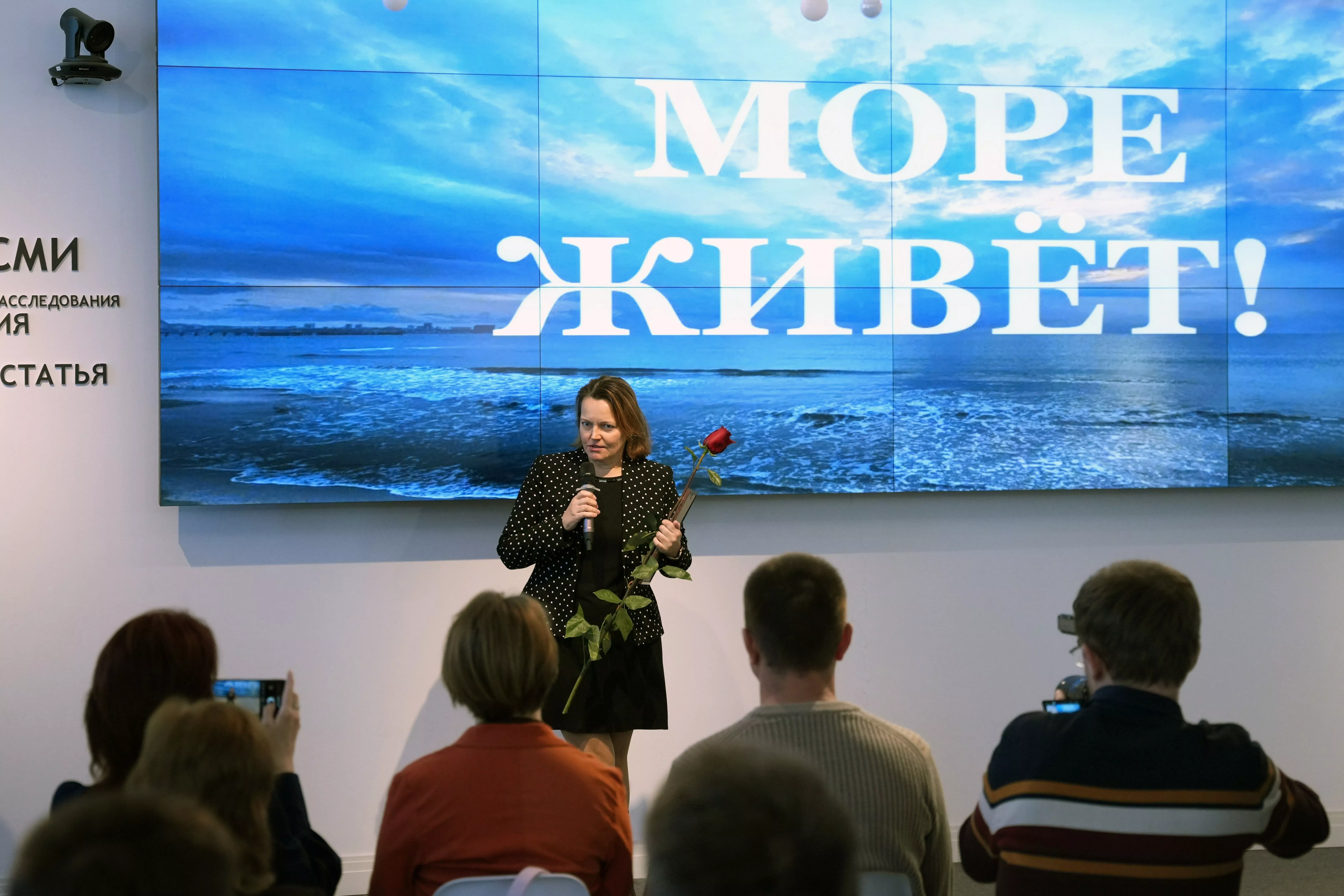 В Краснодаре наградили журналистов – участников ликвидации последствий разлива мазута