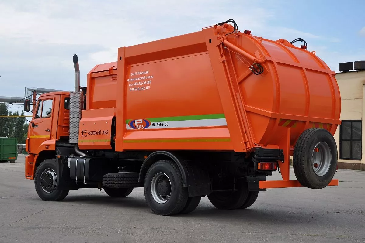 В Ростовской области грузовой автомобиль переехал пенсионерку