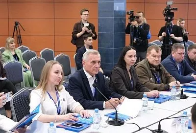 Кубанские единороссы приняли участие в создании жилищного блока новой Народной программы партии