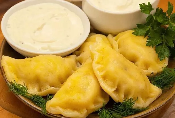 Зимняя радость - вареники с картошкой. Делаю за полчаса огромную кастрюлю - хватит на большую семью. секреты легкой готовки