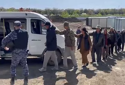 Силовики поймали мигрантов-нелегалов на стройке в Армавире