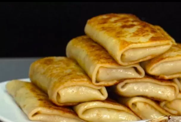 Тесто для блинов из морозилки: 20 минут - и тонкие, «бархатные» блинчики с мясом или ленивые хачапури уже на столе