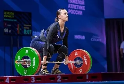 14 медалей завоевали кубанские тяжелоатлеты на чемпионате России