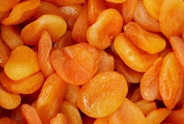 Делаем курагу, не выходя из дома. Получается отличный натуральный десерт