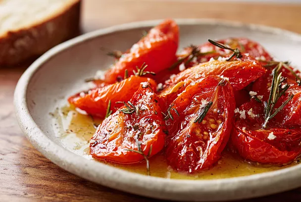 Помидоры конфи вместо «вяленых»: быстрее, мягче и экономнее масла