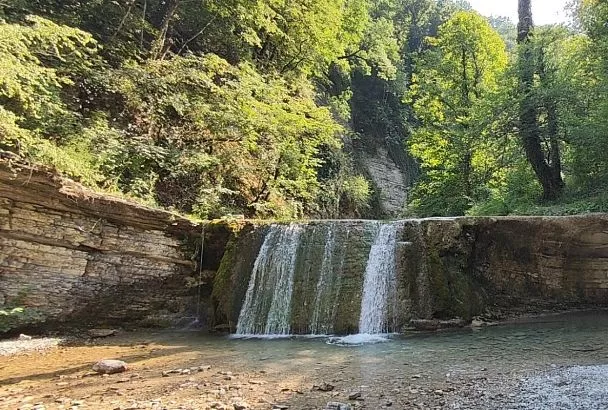 Навес, Бронзовый и Большой полковничий: какие водопады могут увидеть туристы в окрестностях Туапсе