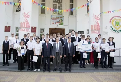 Из-за парты – в «цифру»: как тихорецкие школьники получают путевку в мир IT-технологий