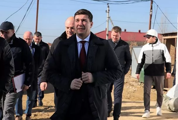 Вице-губернатор Кубани Александр Руденко осмотрел соцобъекты Темрюкского района