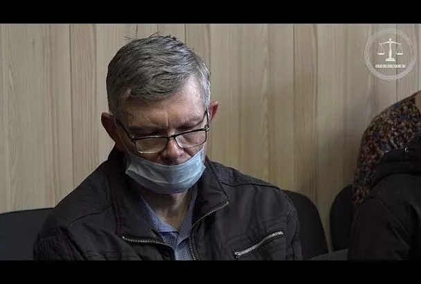 В Краснодаре заведующая детсада и сотрудник администрации города осуждены за гибель ребенка под упавшим деревом