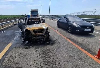 Два человека получили ожоги в массовом «огненном» ДТП на Кубани