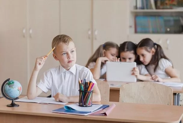 Как записать ребенка в школу в 1 класс, не выходя из дома?