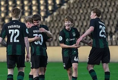 «Дети, как в золотой клетке»: отец дебютанта «Спартака» Полеха - об академии «Краснодара»