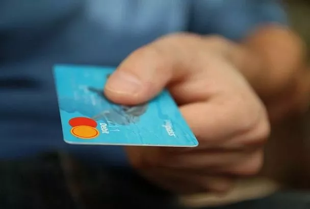 Жителям Кубани в июле выдали кредитных карт на 7 млрд