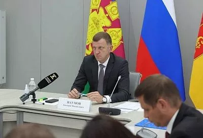 Помогаем рублем: Евгений Наумов рассказал, как в Краснодаре поддерживают педагогов