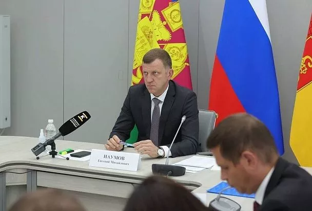 Помогаем рублем: Евгений Наумов рассказал, как в Краснодаре поддерживают педагогов