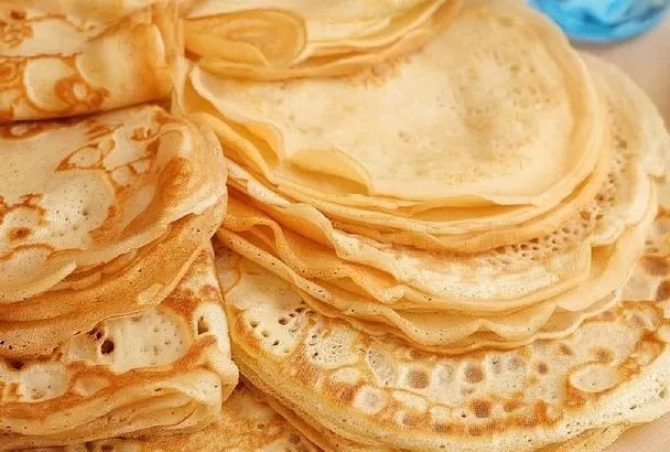 Блины получаются тоньше, чем бабушкины кружева. Необычный рецепт ажурных блинчиков