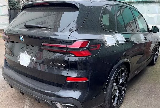 Таможенники изъяли BMW X5, ввезенный из Турции через порт Туапсе