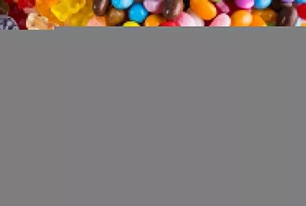 Коньяк в шоколаде: парламентарий предложил запретить несовершеннолетним покупать «алкоконфеты»