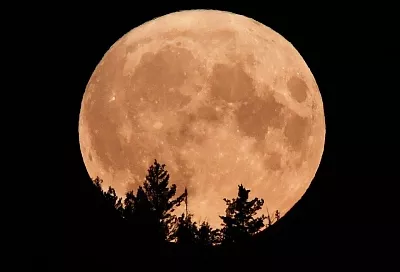 Первое в 2026 году суперлуние произойдет 3 января