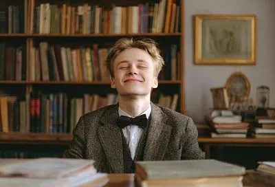 Вспомнить все: нейробиолог рассказал, какие приемы помогают запоминать много и надолго