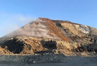 До 450 квадратов сократилась площадь пожара на свалке в Новороссийске