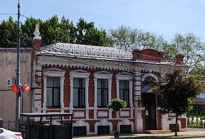 Кровлю старинного здания отреставрировали в Краснодаре