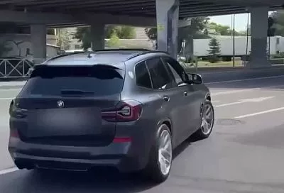 В Краснодаре полицейские наказали водителя BMW с кустарными изменениями выхлопной системы