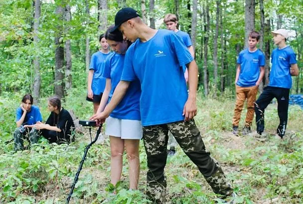 Межрегиональная вахта памяти для юных поисковиков прошла в Горячем Ключе