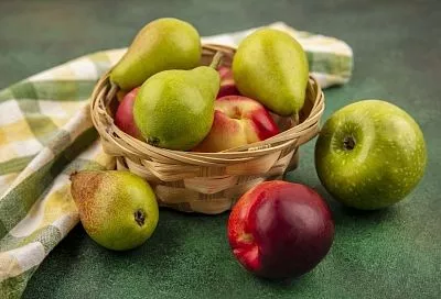 Россельхознадзор предложил ограничить ввоз яблок и груш из-за роста урожая в России